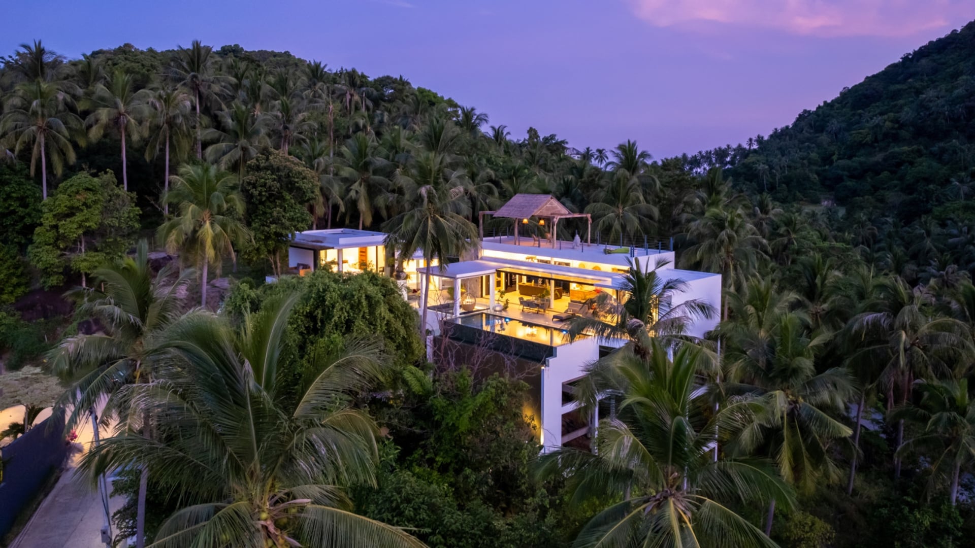 Villa Bond
