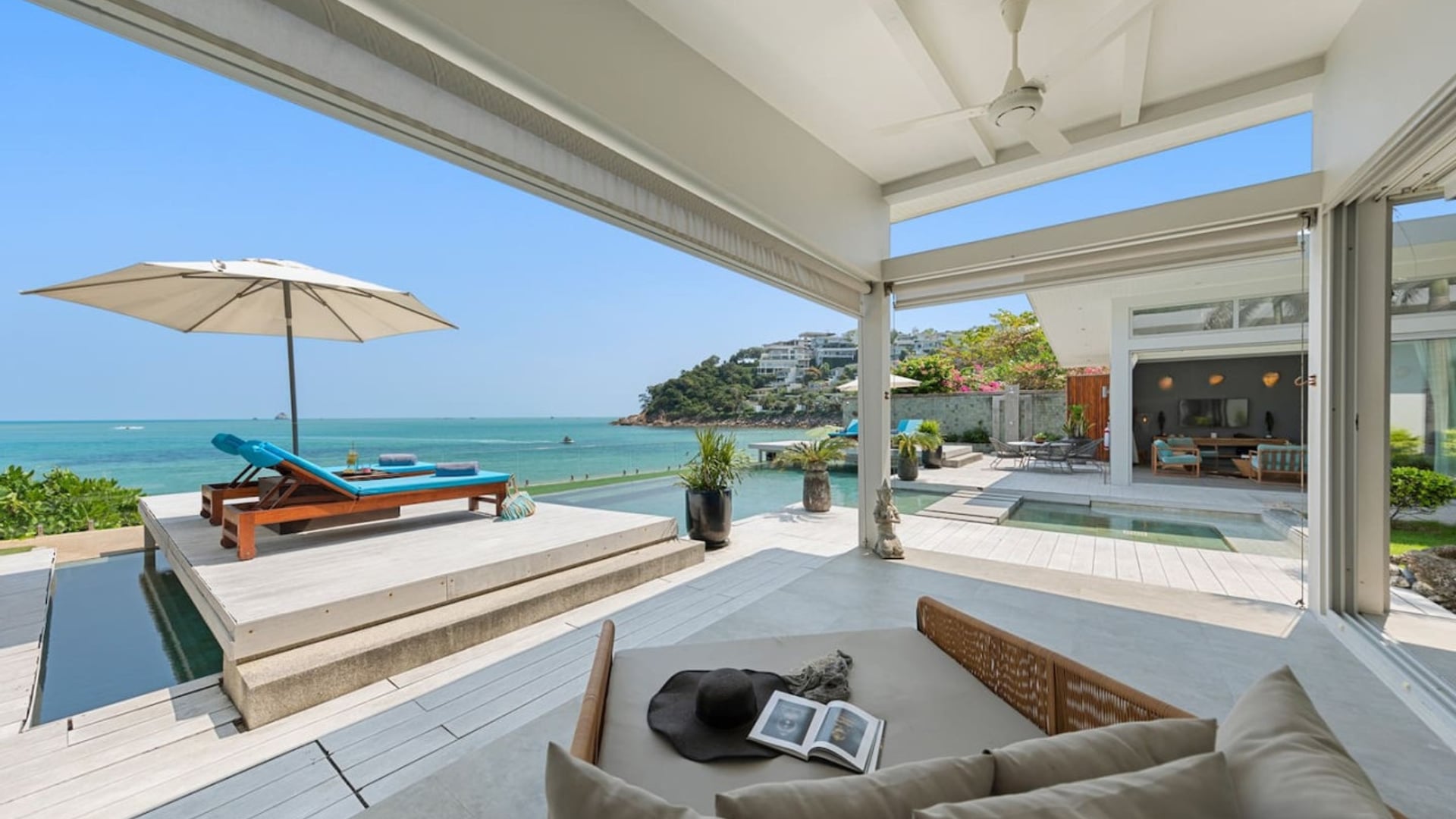 Villa La Playa 4br beachfront getaway